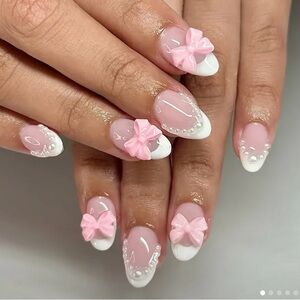 New Pink and White Bow Press on Nails